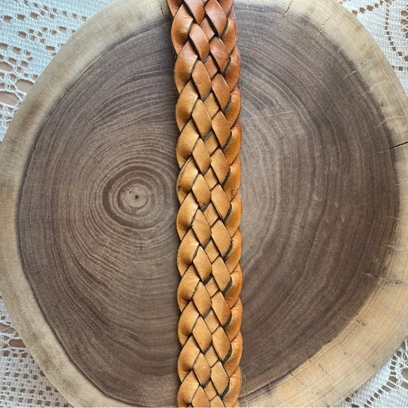 Handmade Genuine Leather Woven Belt – Tan 38 – Metal Buckle - Picture 5 of 7